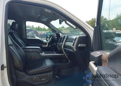 2017 Ford F-250 Lariat из США, поврежденный, VIN 1FT7W2BT0HEE75937